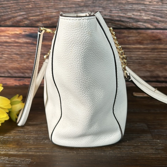 Coach Turnlock Chain Leather Tote 27 in Chalk & Light Gold! In Great Condition! - Picture 4 of 12